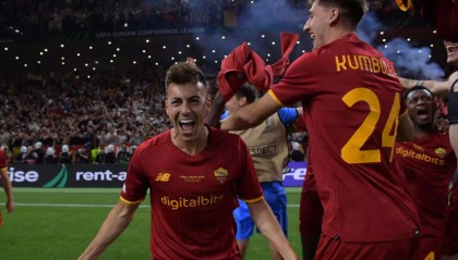  霍芬海姆新援闪耀首秀，梅开二度助球队登顶