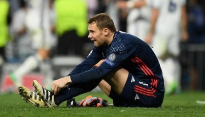  诺伊尔复出即创德甲零封纪录  