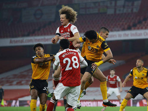  曼联新援破门救主，滕哈格暂缓下课危机  